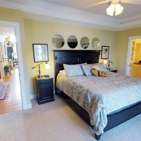 River House 1W